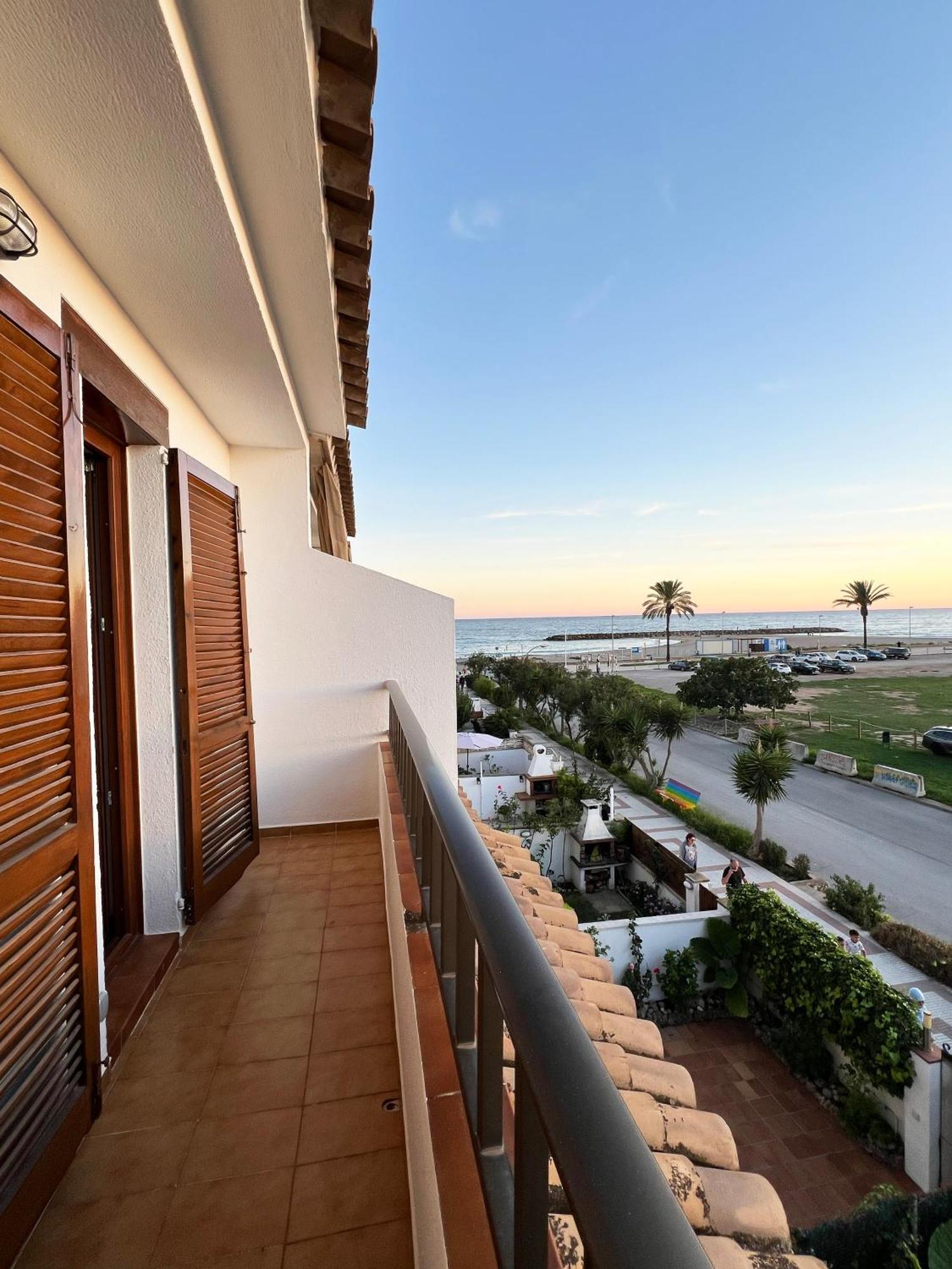 קוניט Espectacular Sunny House In The Beach מראה חיצוני תמונה